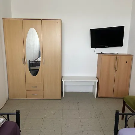 3-zimmer Fuer Monteure In Muehlenberg * Hannover